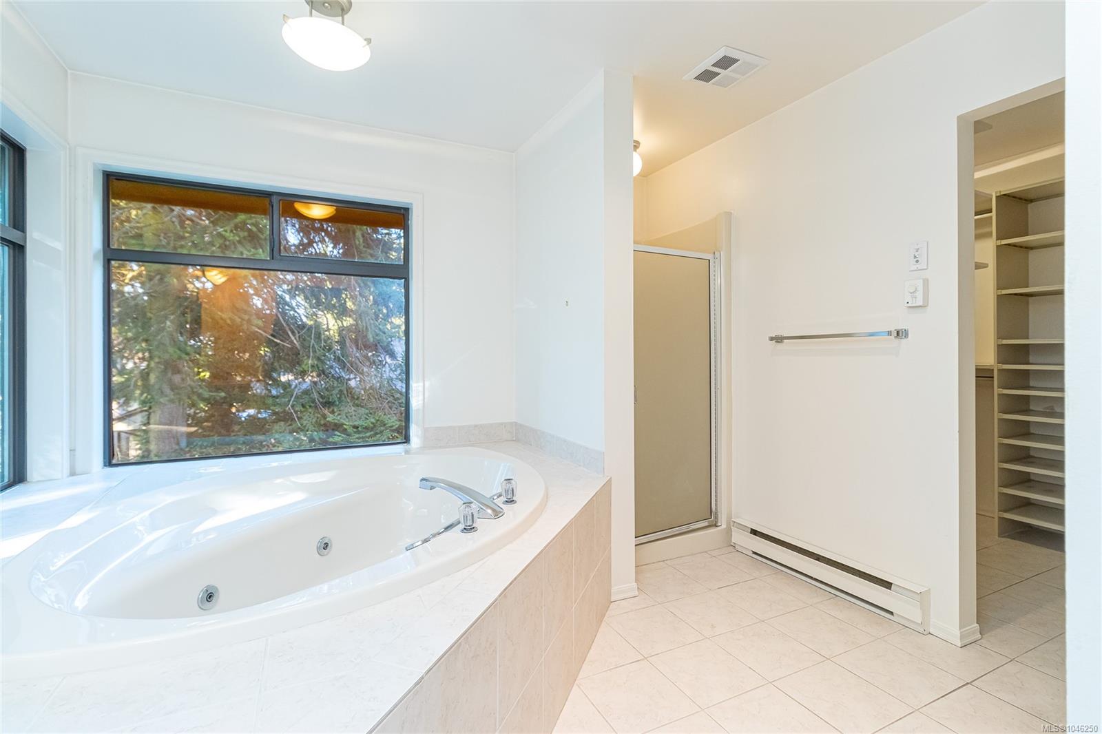 2680 Arbutus Rd