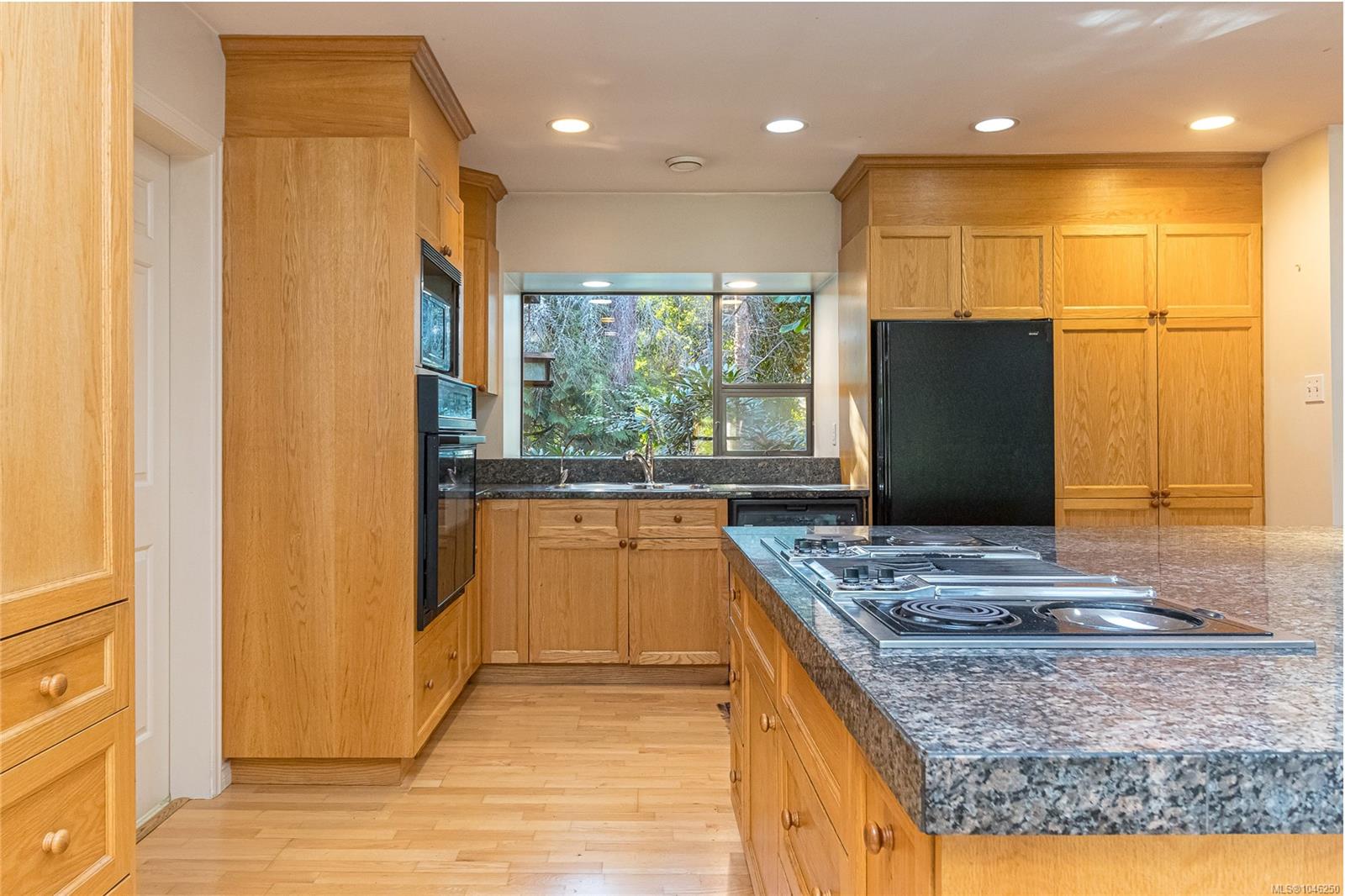 2680 Arbutus Rd