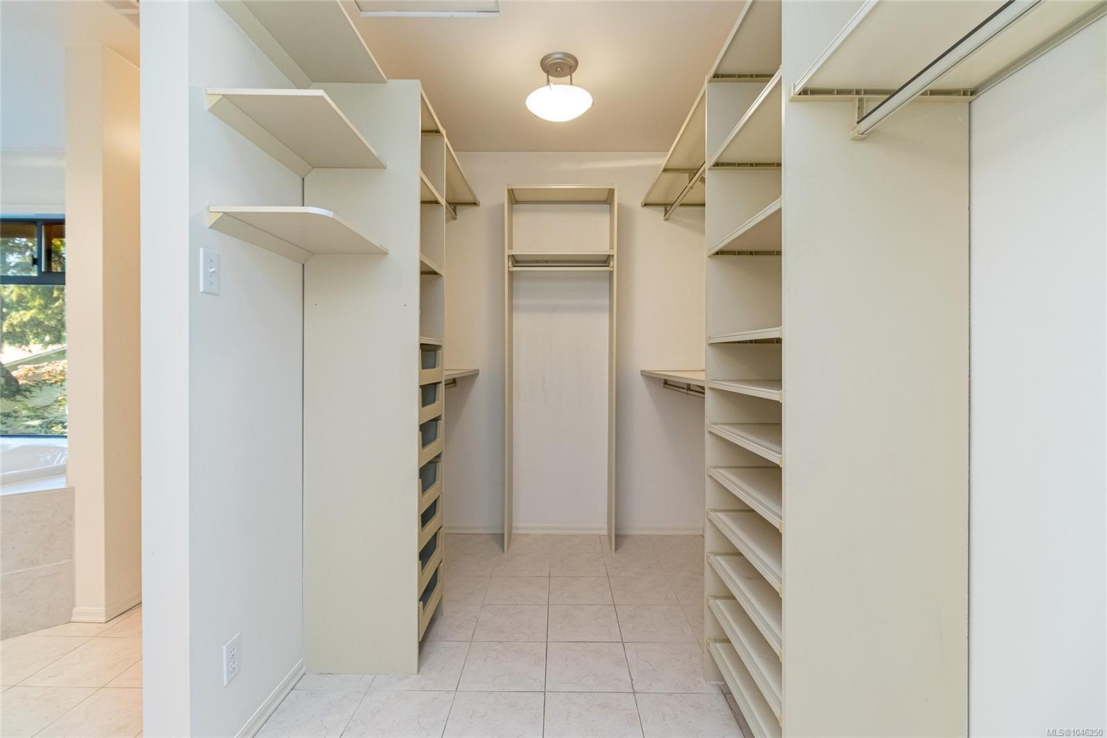 2680 Arbutus Rd