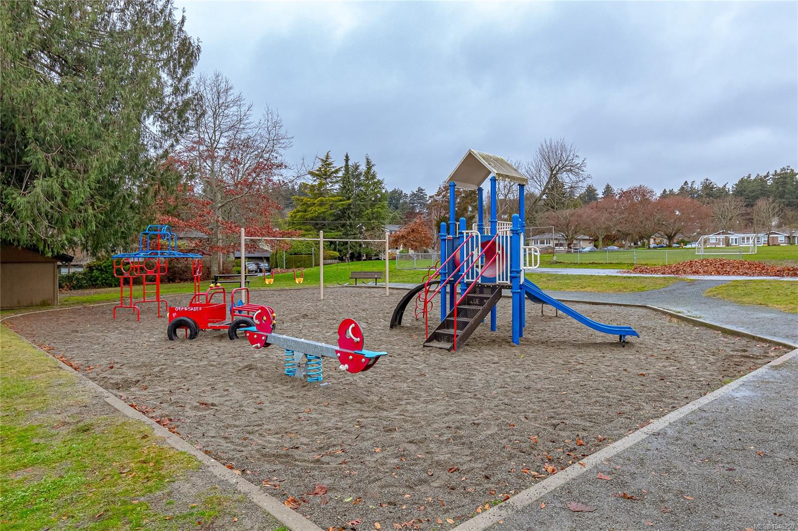 2680 Arbutus Rd