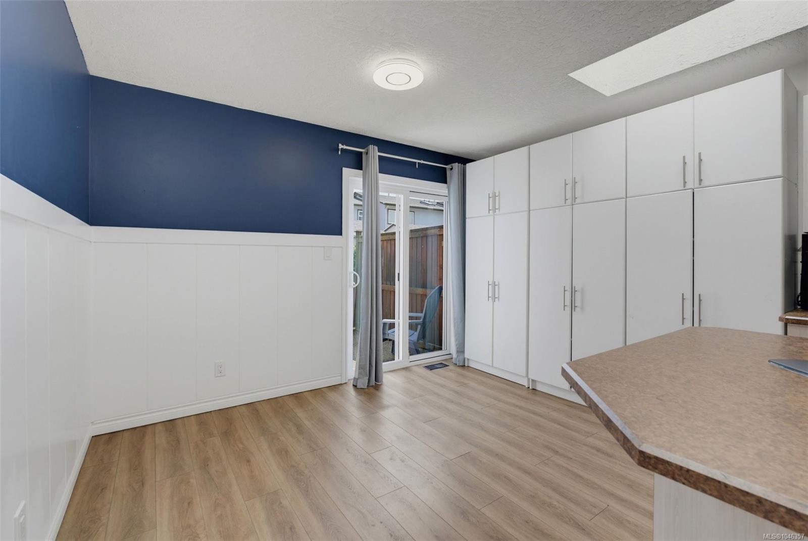 2115 Amelia Ave #9