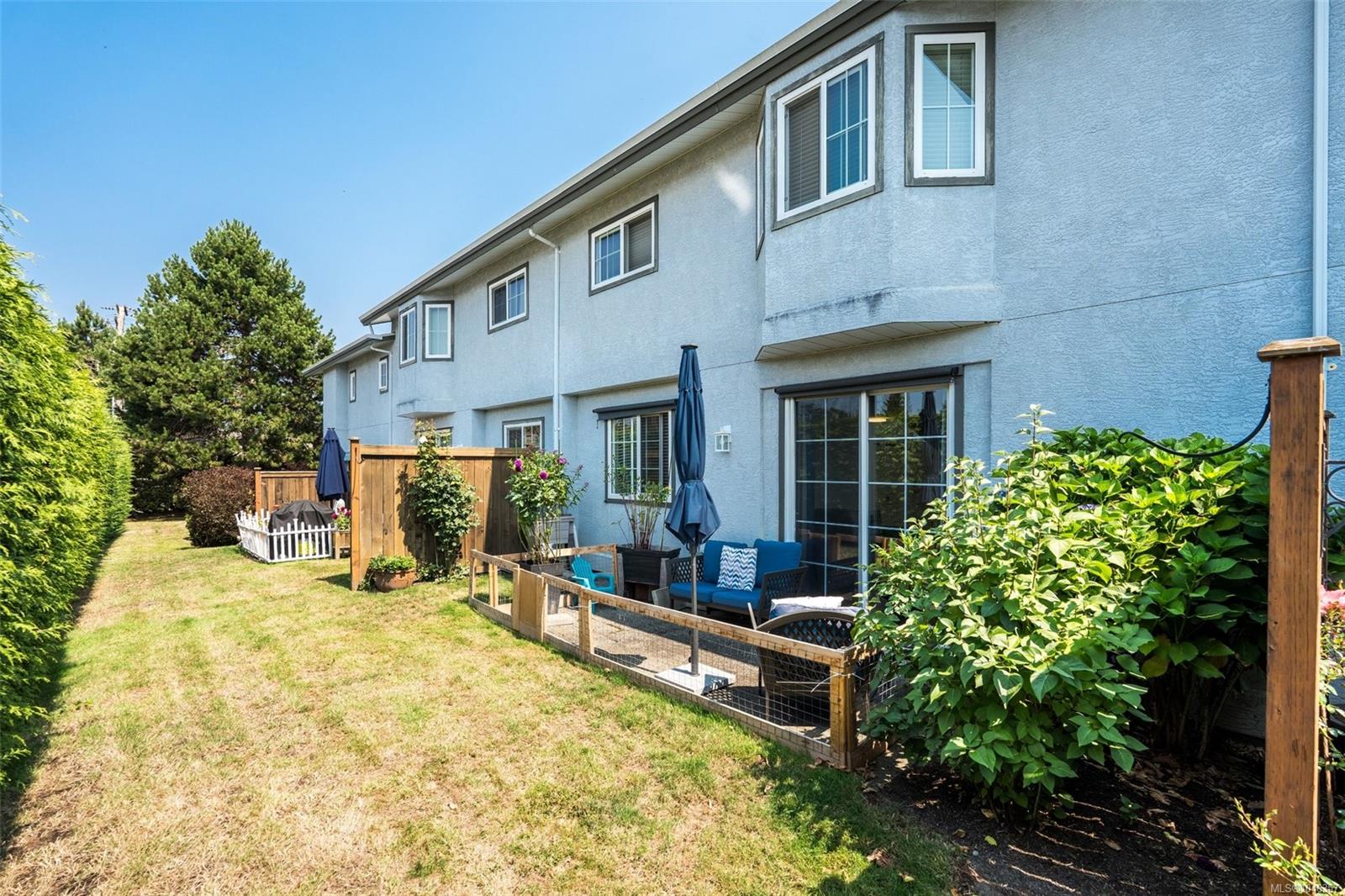 2115 Amelia Ave #9