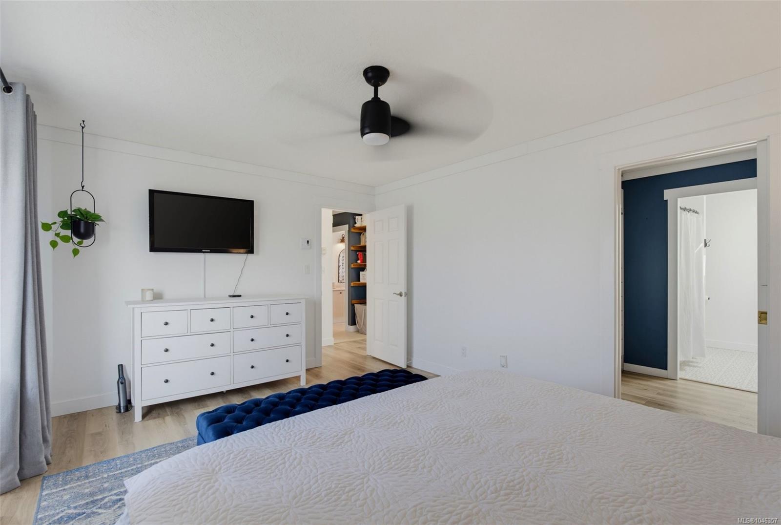 2115 Amelia Ave #9