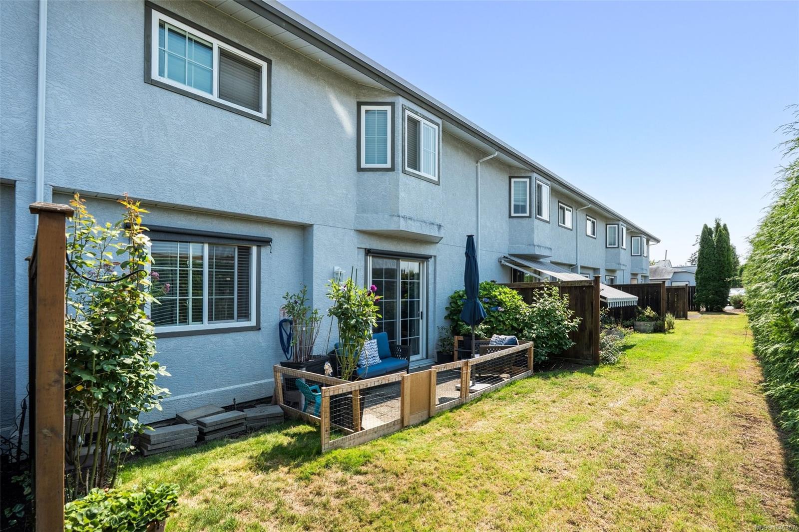 2115 Amelia Ave #9