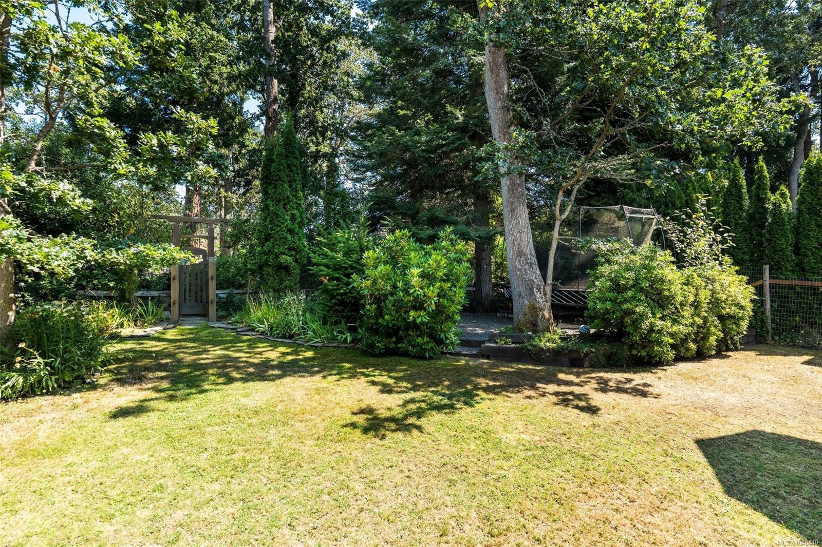 1489 Mt. Douglas Cross Rd