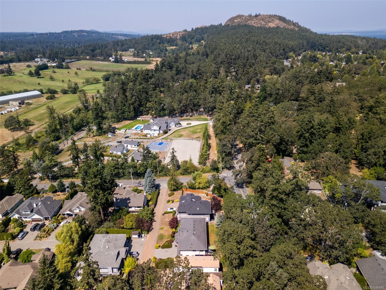 1489 Mt. Douglas Cross Rd