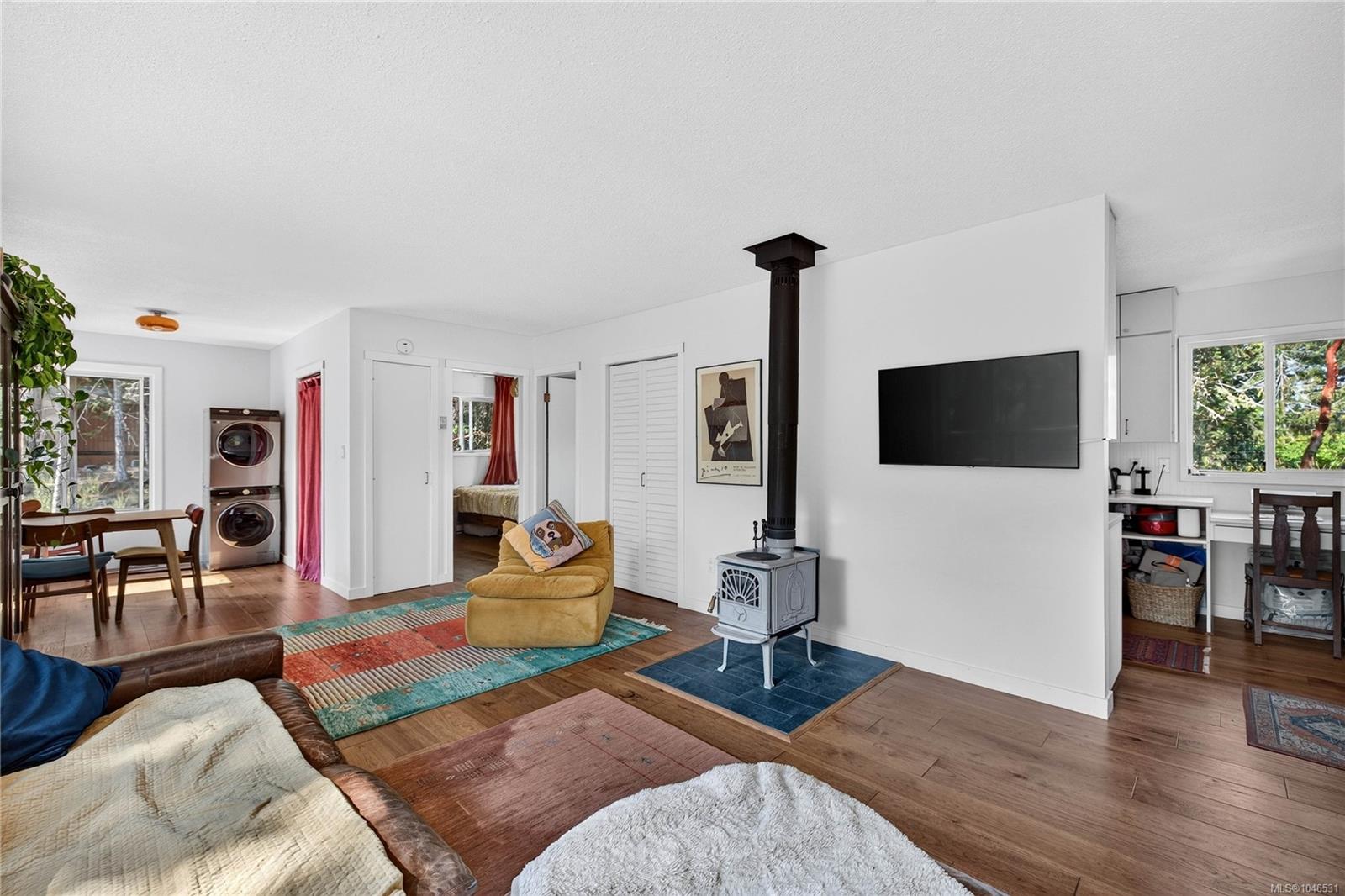 380 Langs Rd