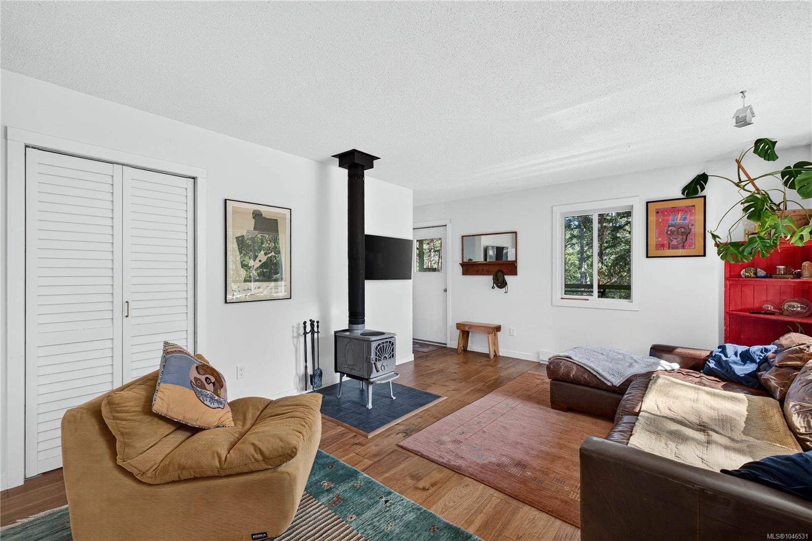 380 Langs Rd