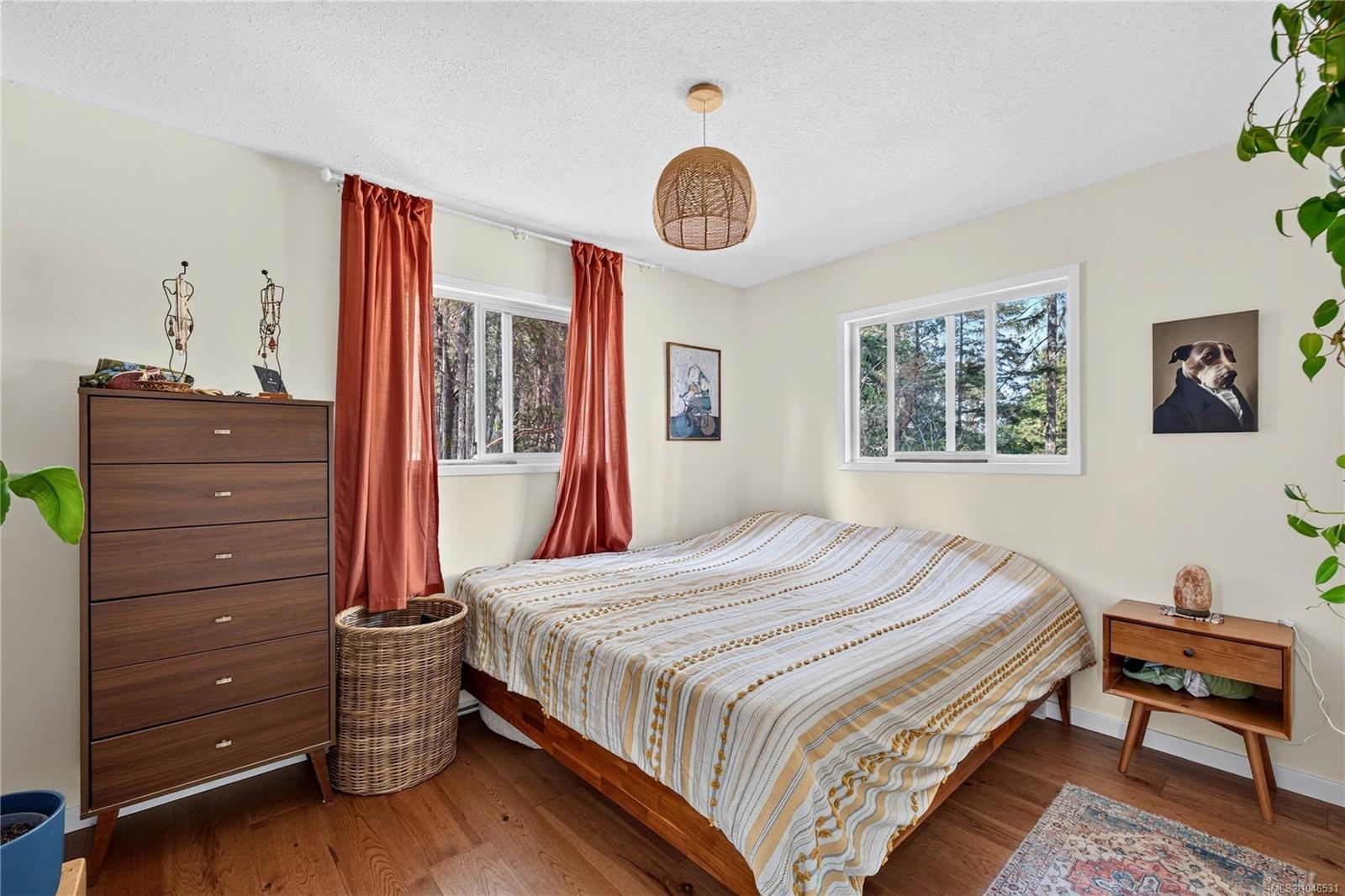 380 Langs Rd