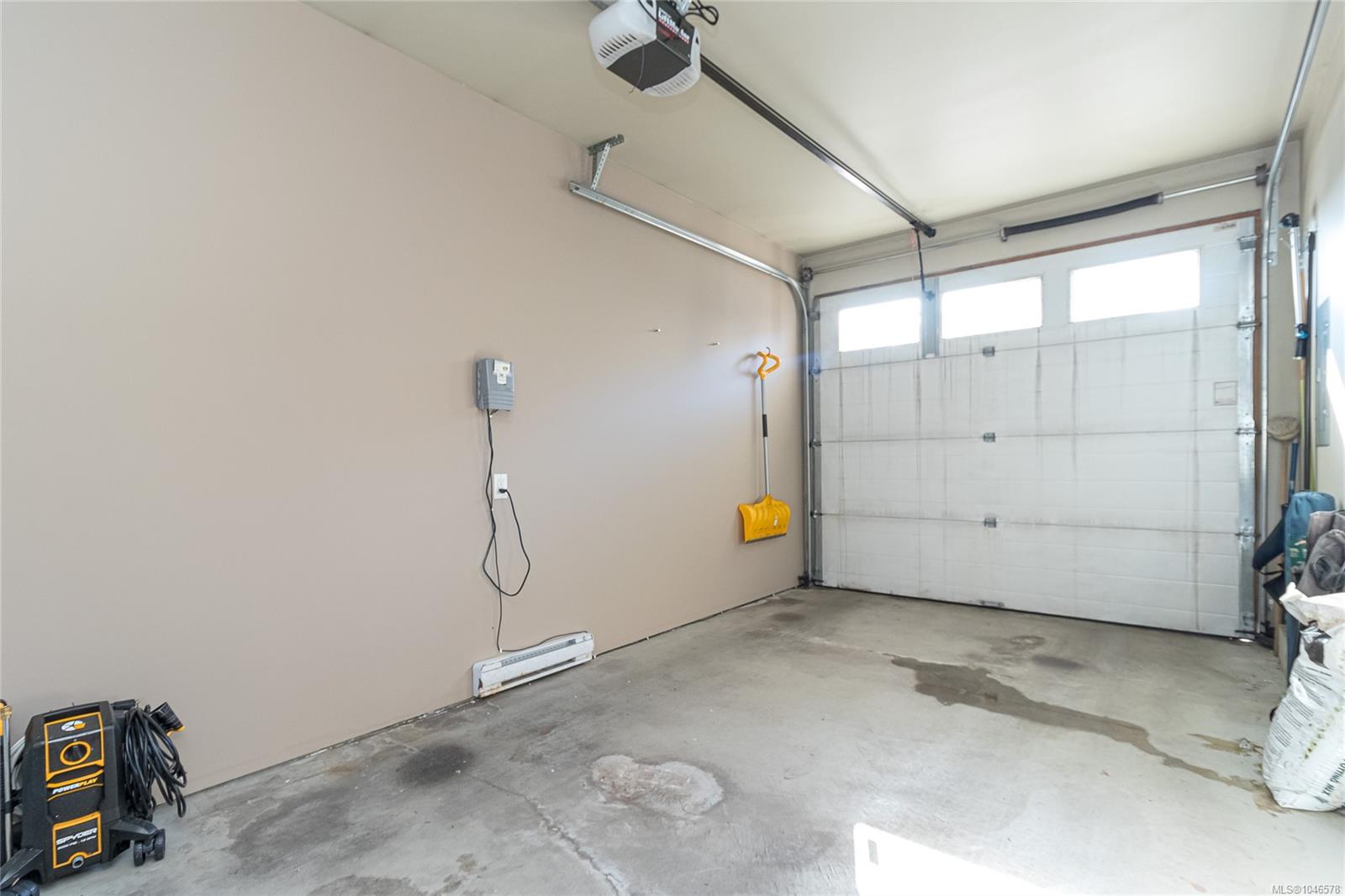 1318 Artesian Crt