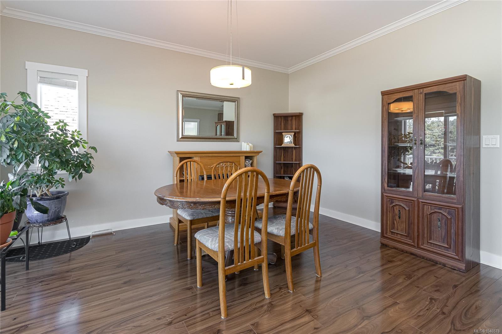 1318 Artesian Crt