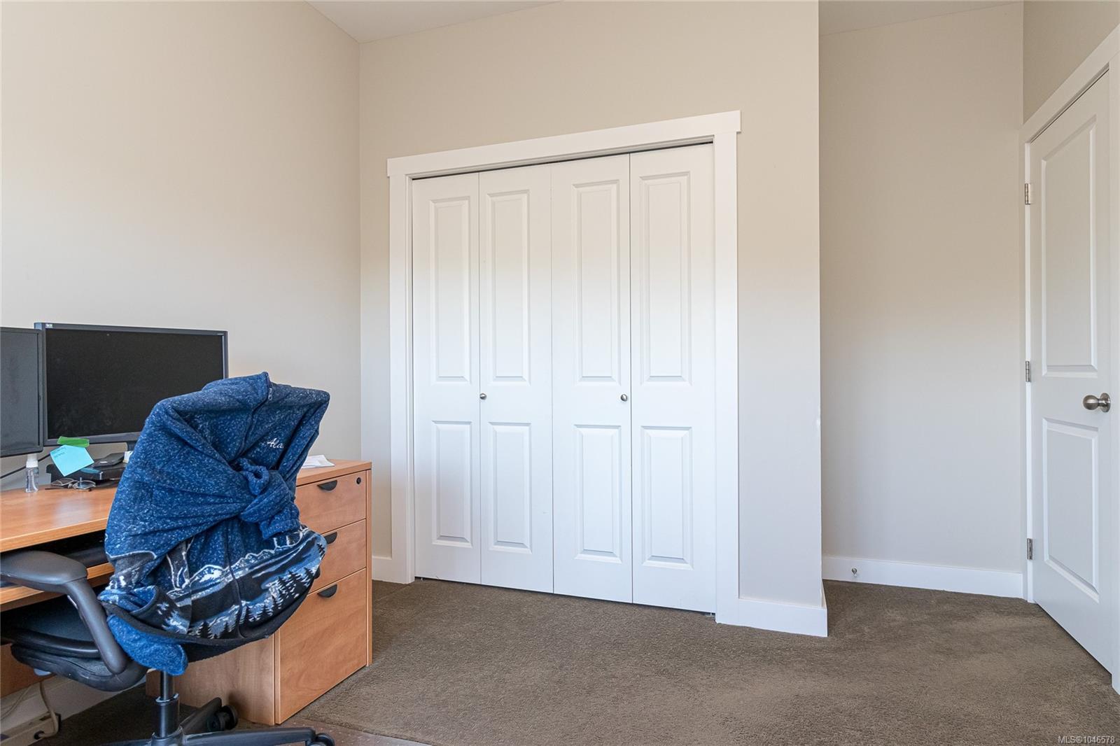 1318 Artesian Crt