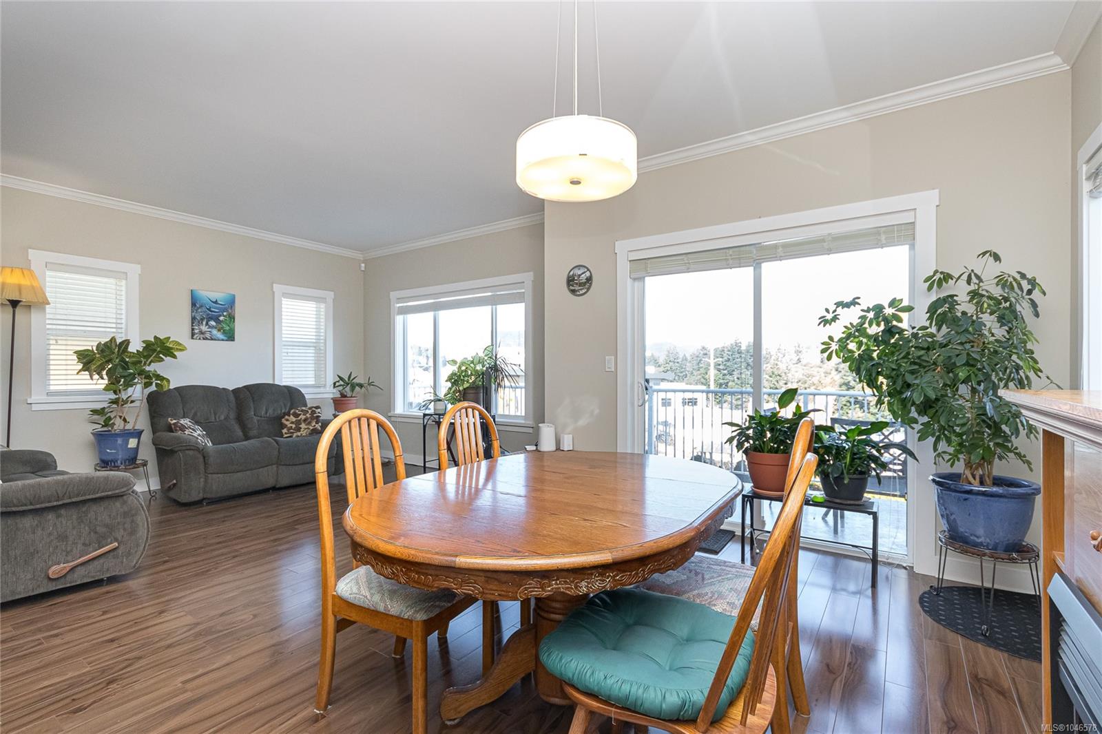 1318 Artesian Crt