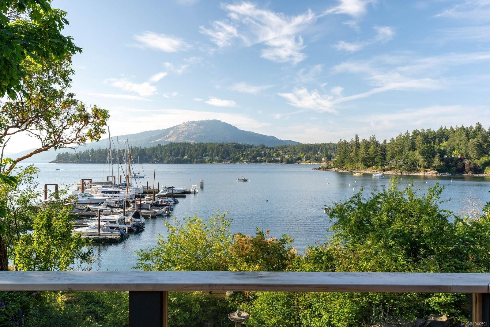 10994 Madrona Dr