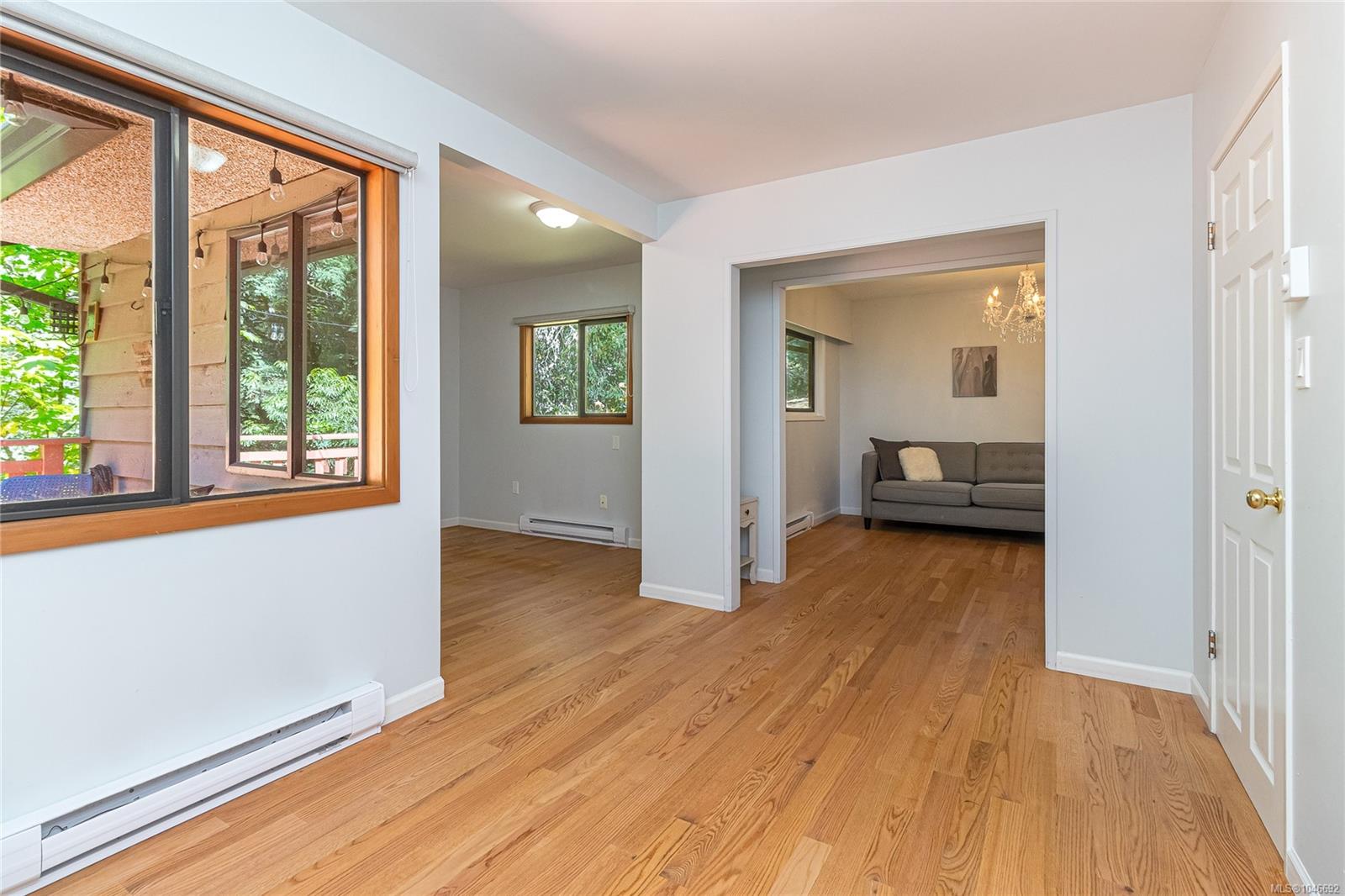 100 Viaduct Ave W