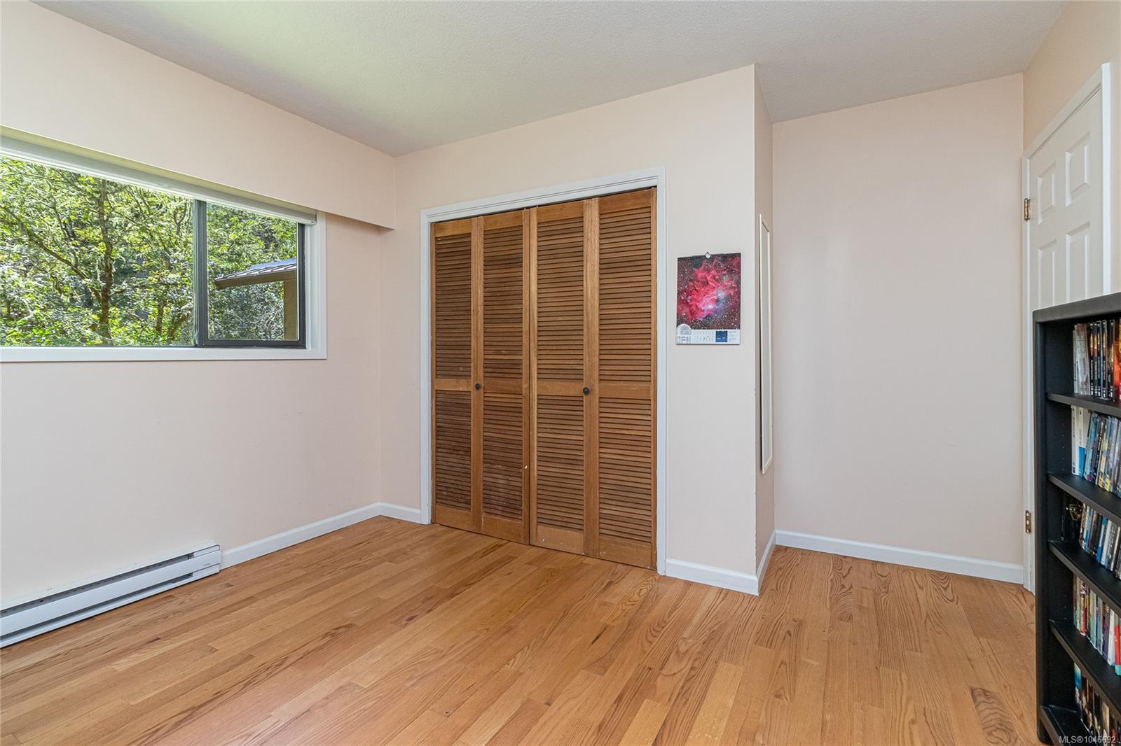 100 Viaduct Ave W