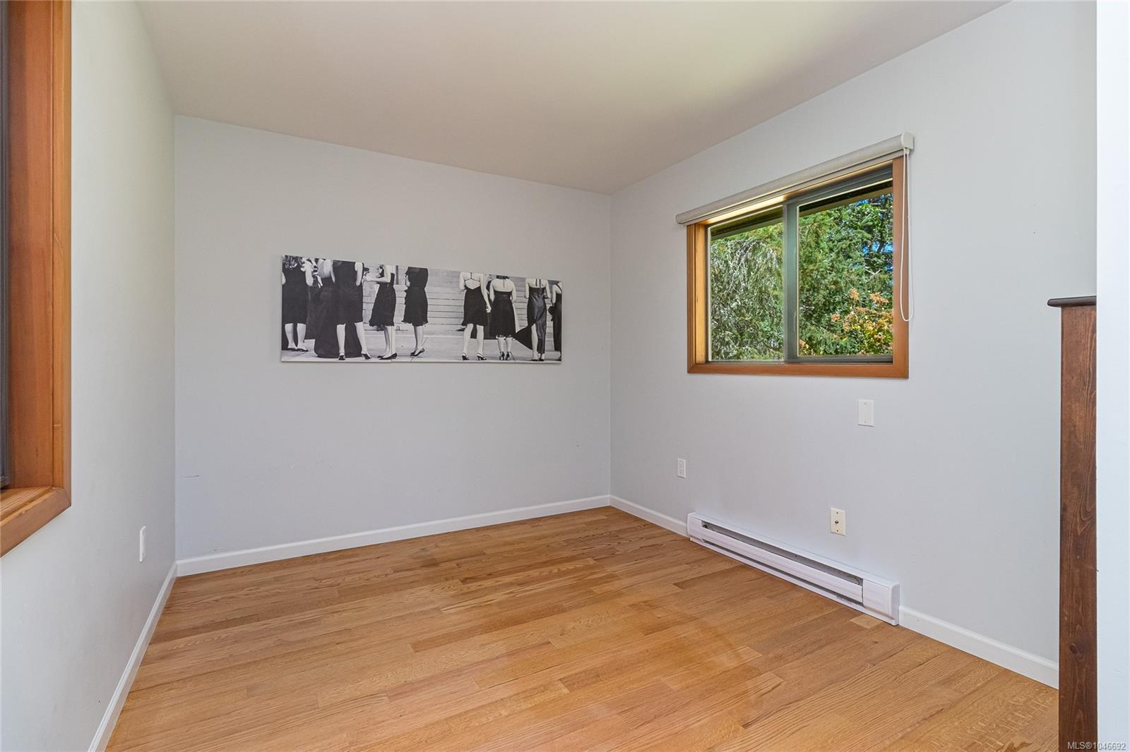 100 Viaduct Ave W