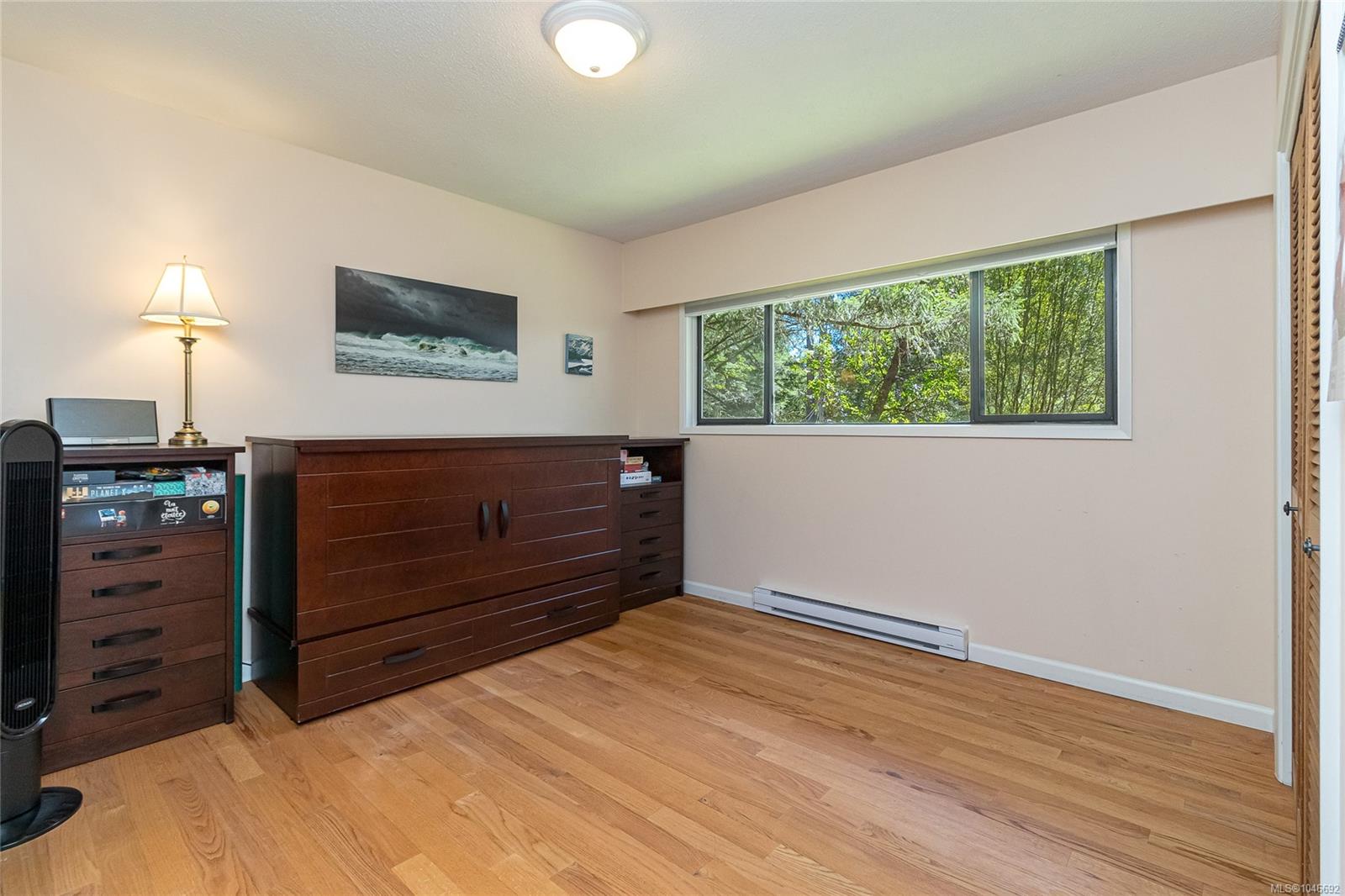 100 Viaduct Ave W