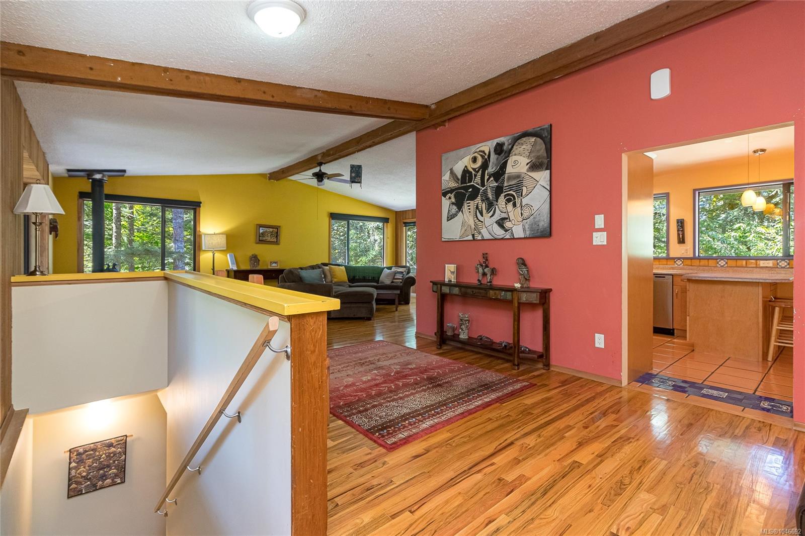 100 Viaduct Ave W
