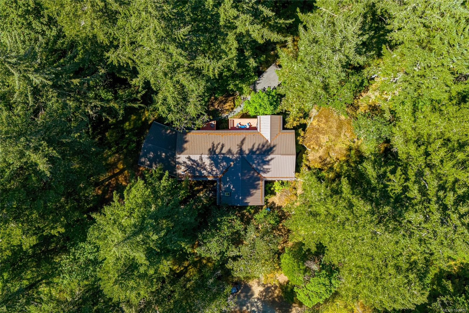 100 Viaduct Ave W