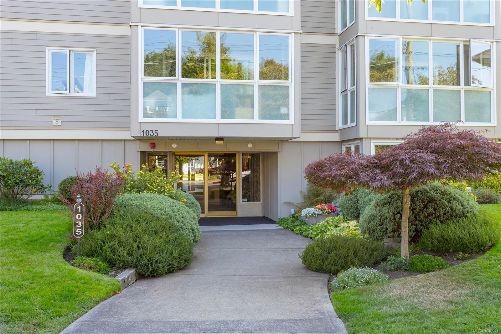 1035 Southgate St #203
