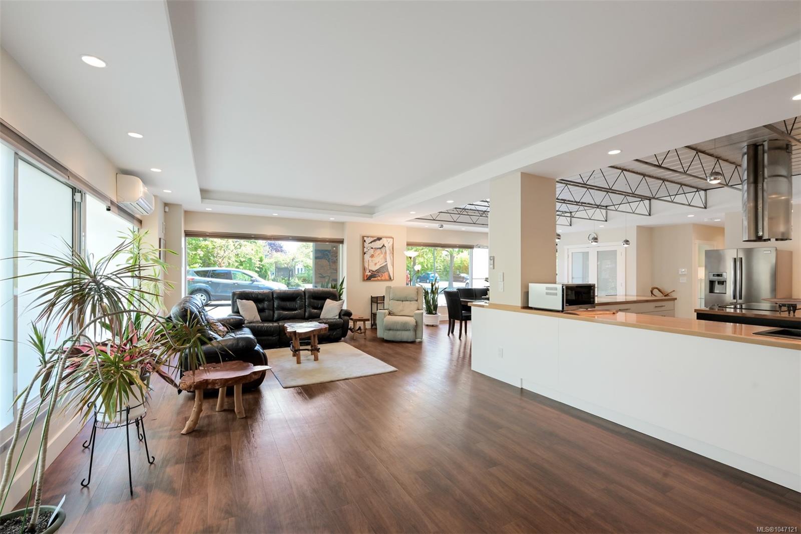 2245 James White Blvd #105