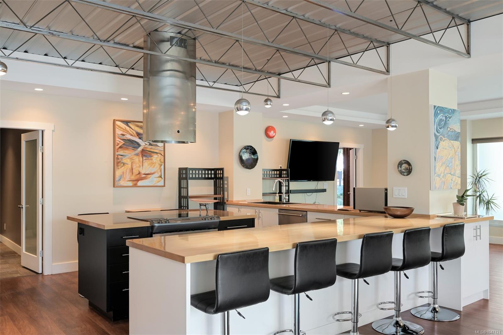 2245 James White Blvd #105