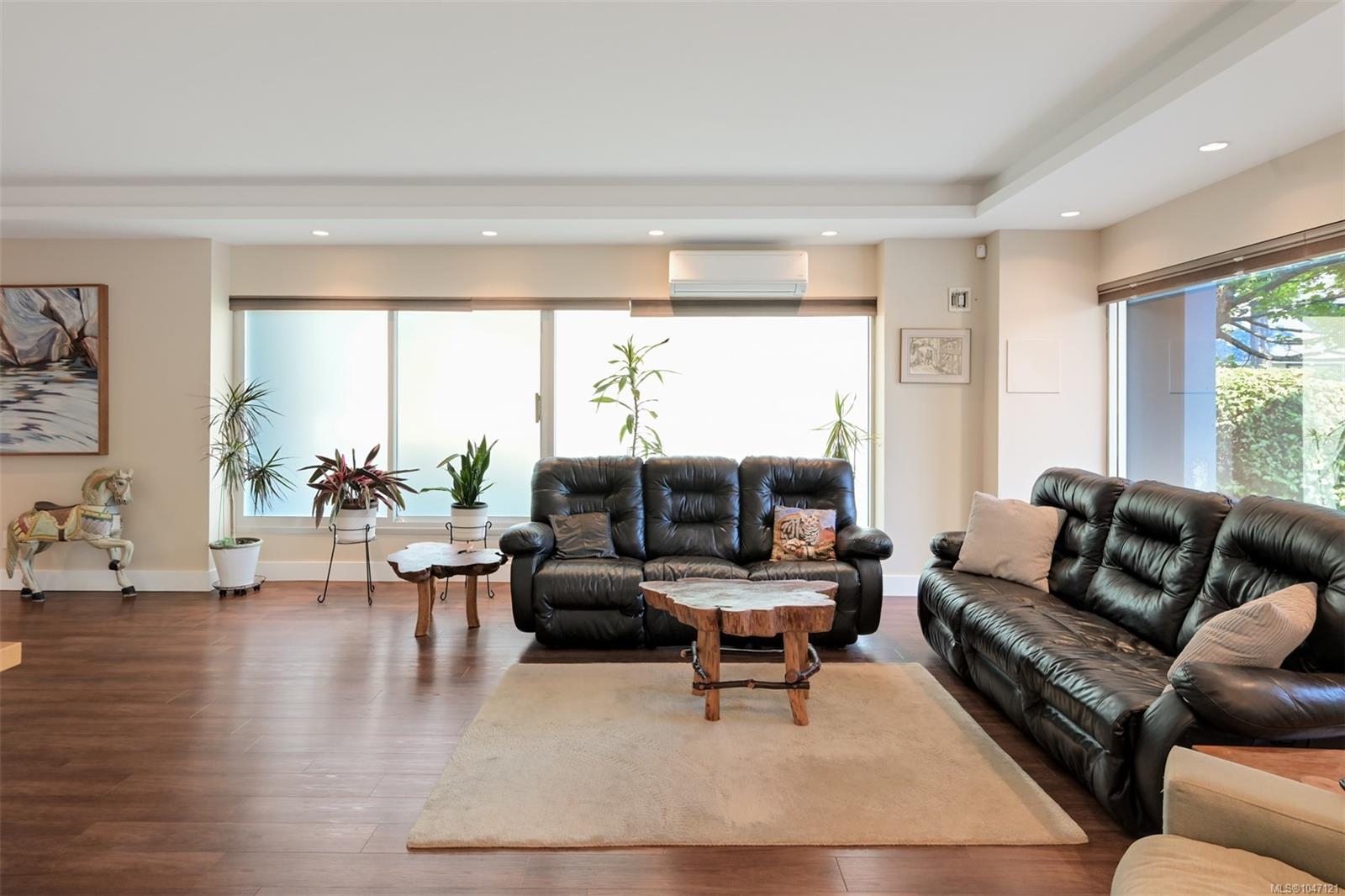 2245 James White Blvd #105