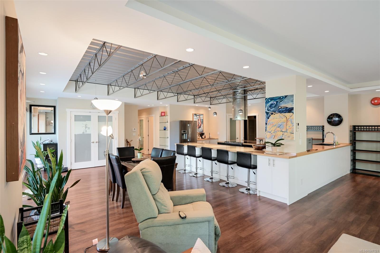2245 James White Blvd #105