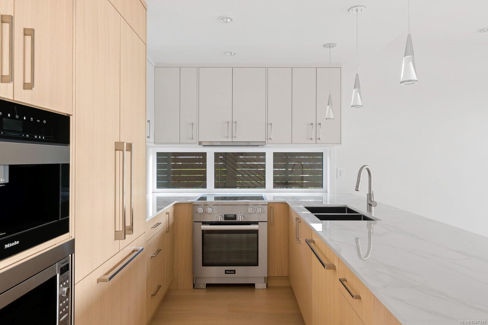 2525 Rothesay Ave #3