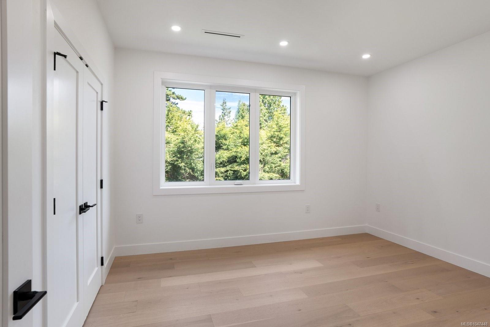 2292 Gail Pl