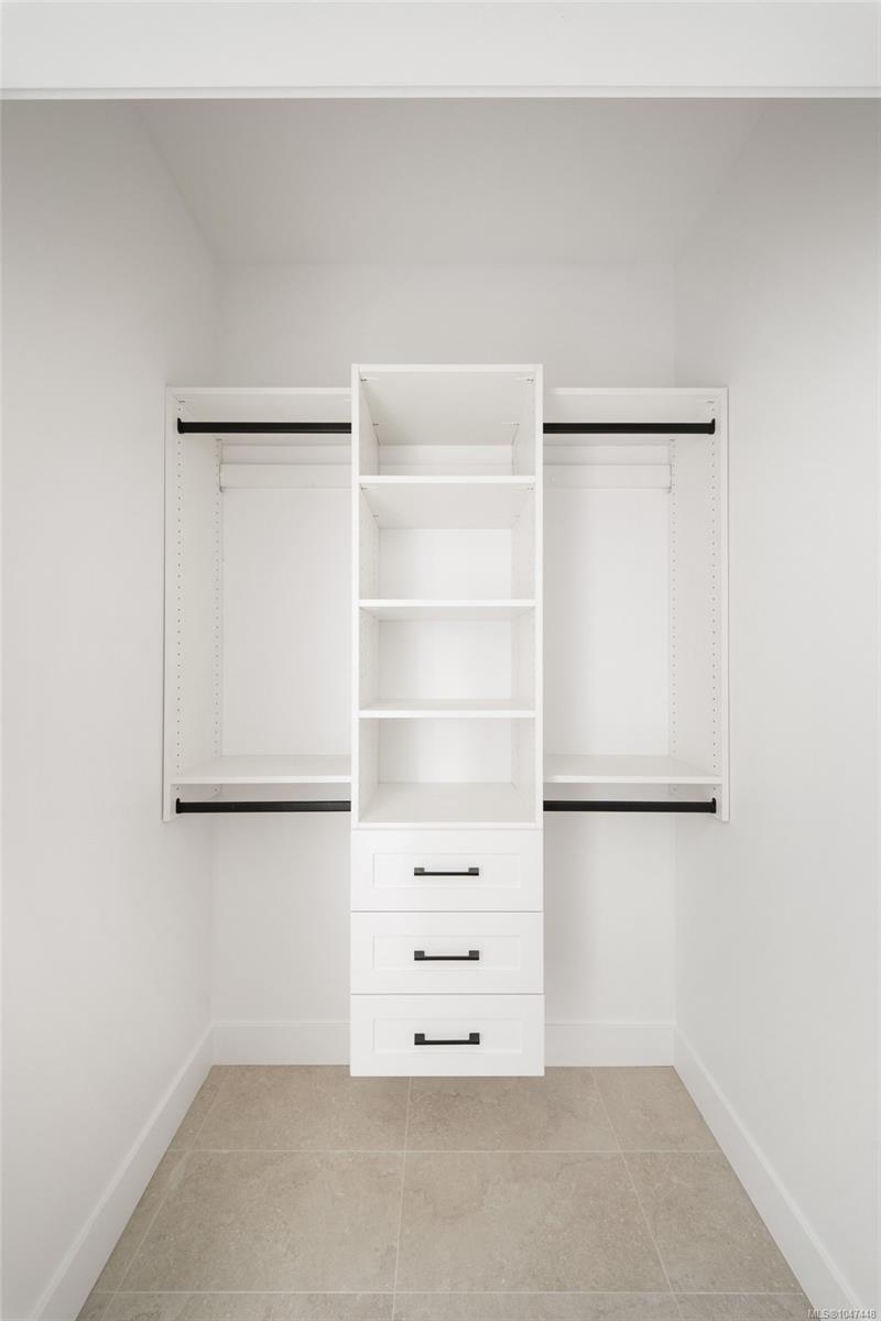 2292 Gail Pl