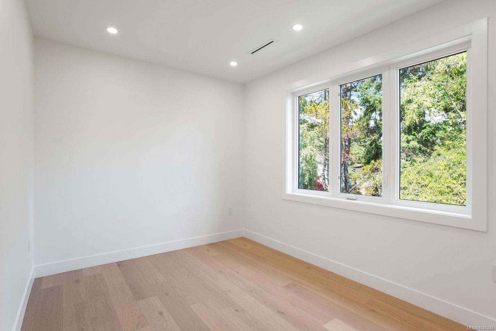 2292 Gail Pl