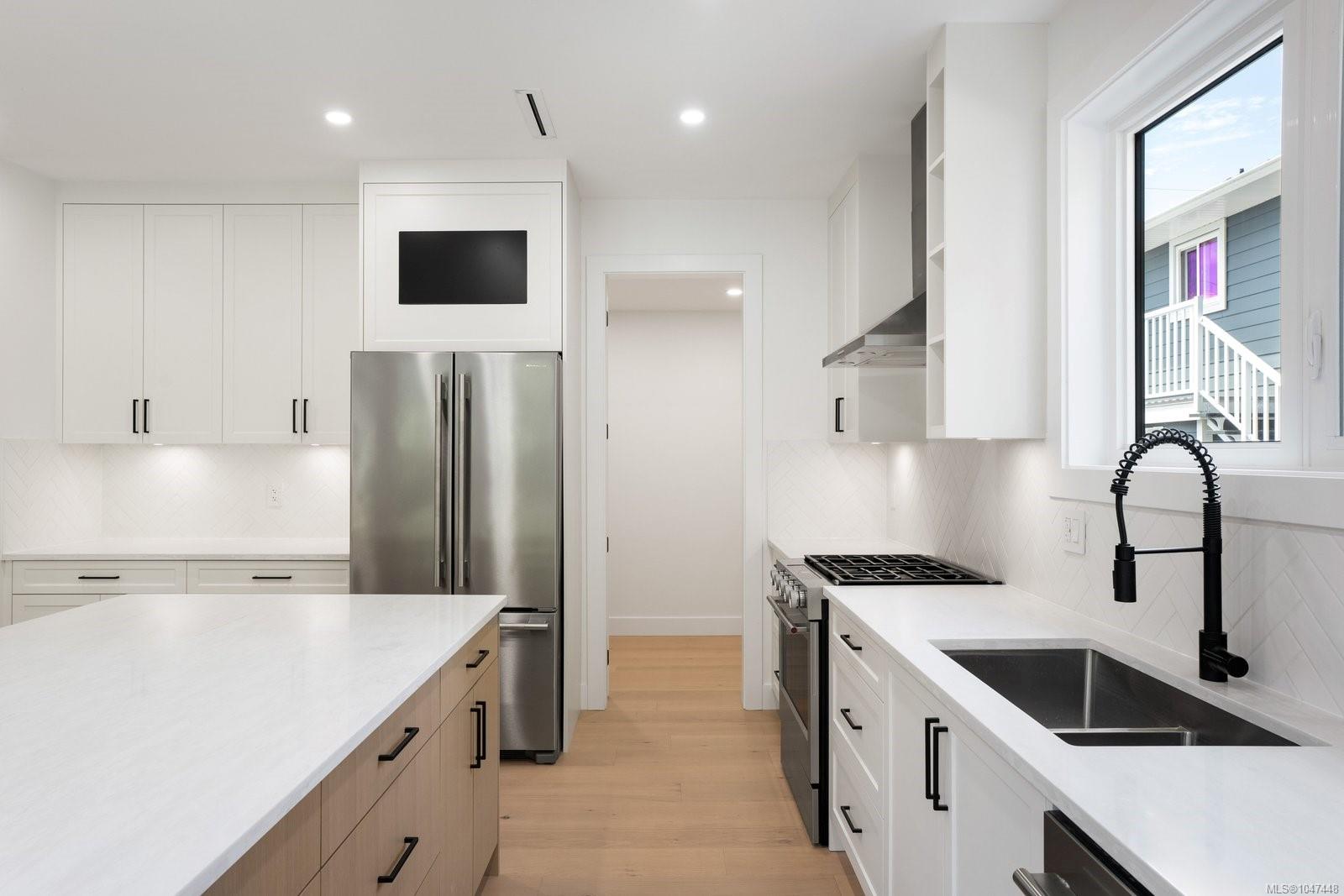 2292 Gail Pl
