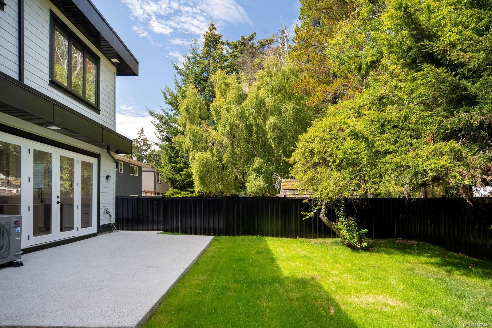 2292 Gail Pl
