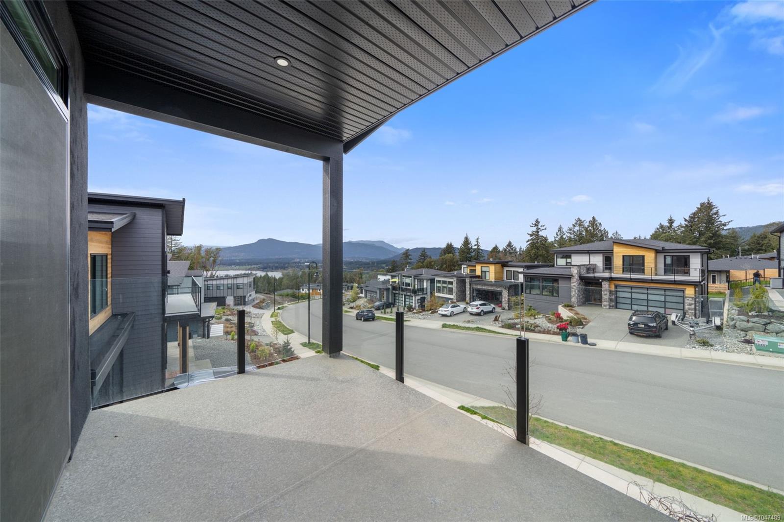 1221 Viewtop Rd