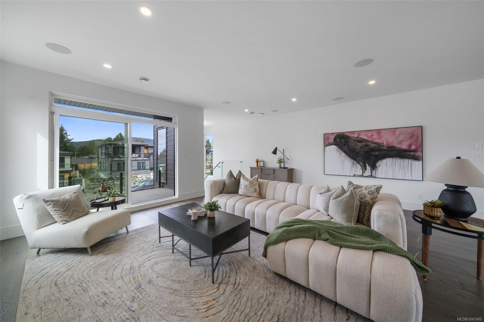 1221 Viewtop Rd