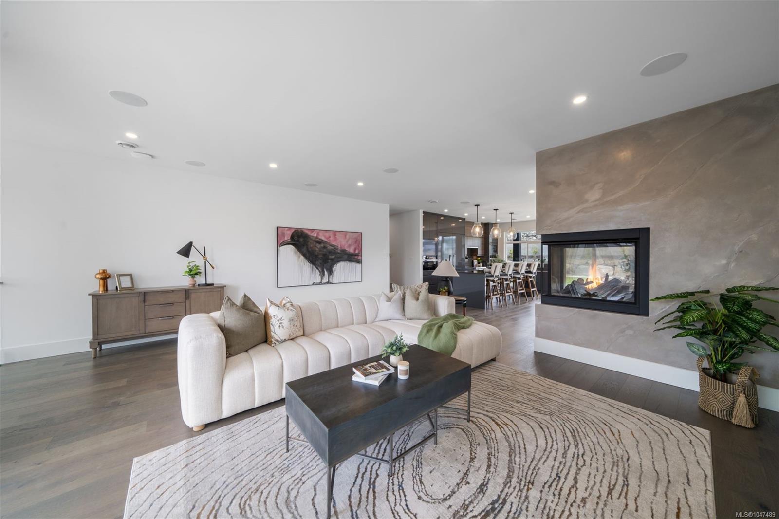 1221 Viewtop Rd