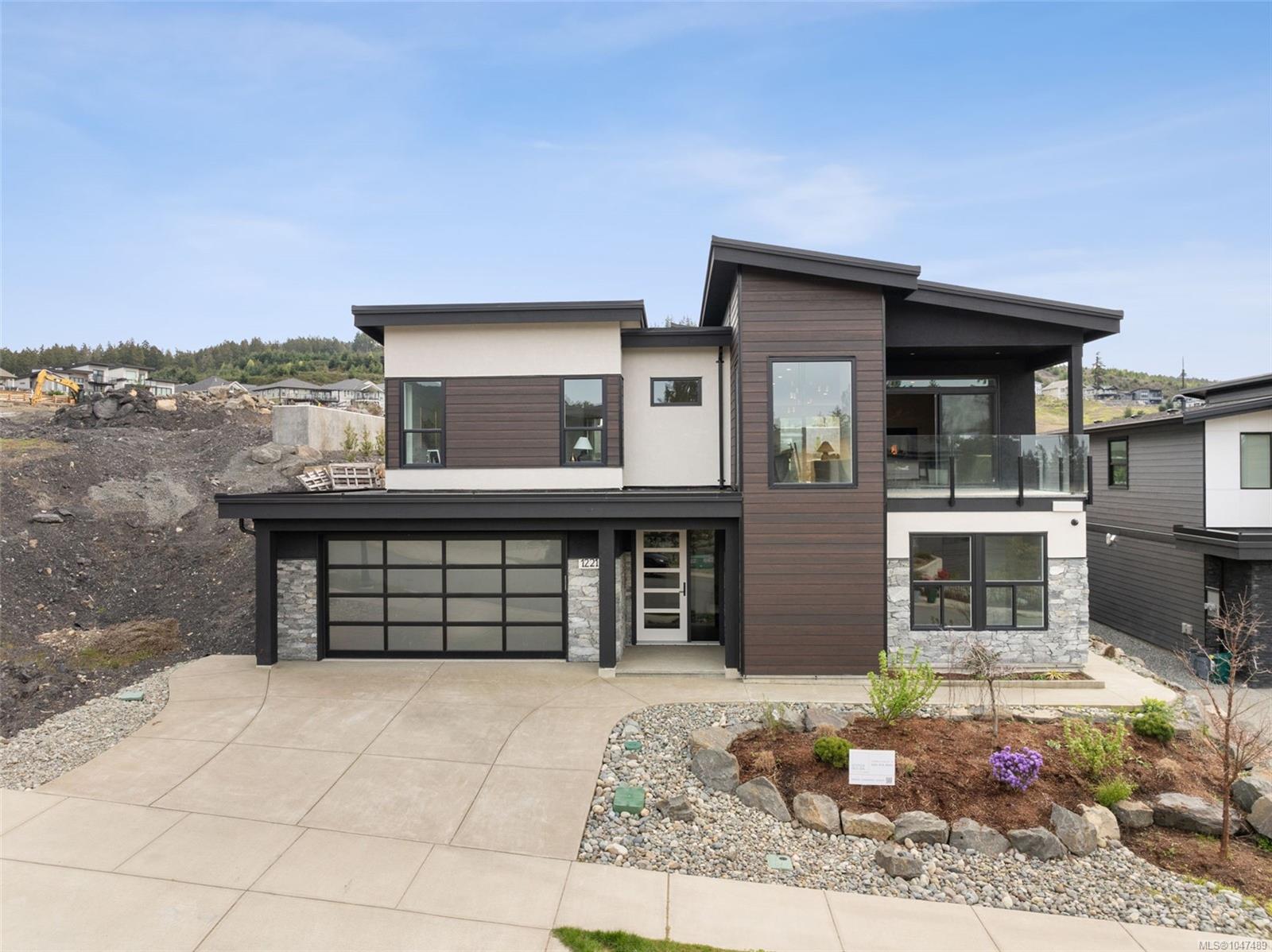1221 Viewtop Rd