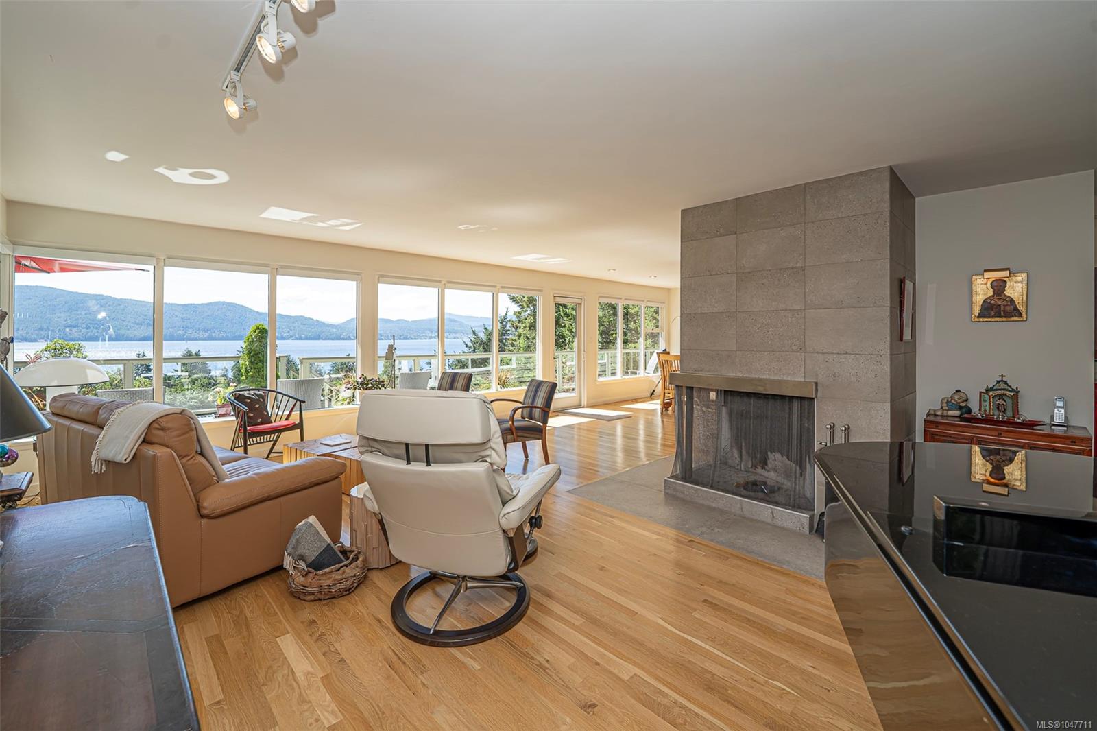 129 Sunset Dr