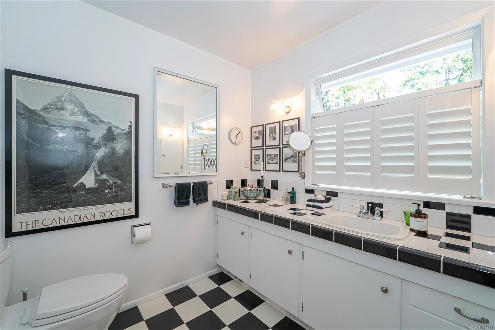 129 Sunset Dr