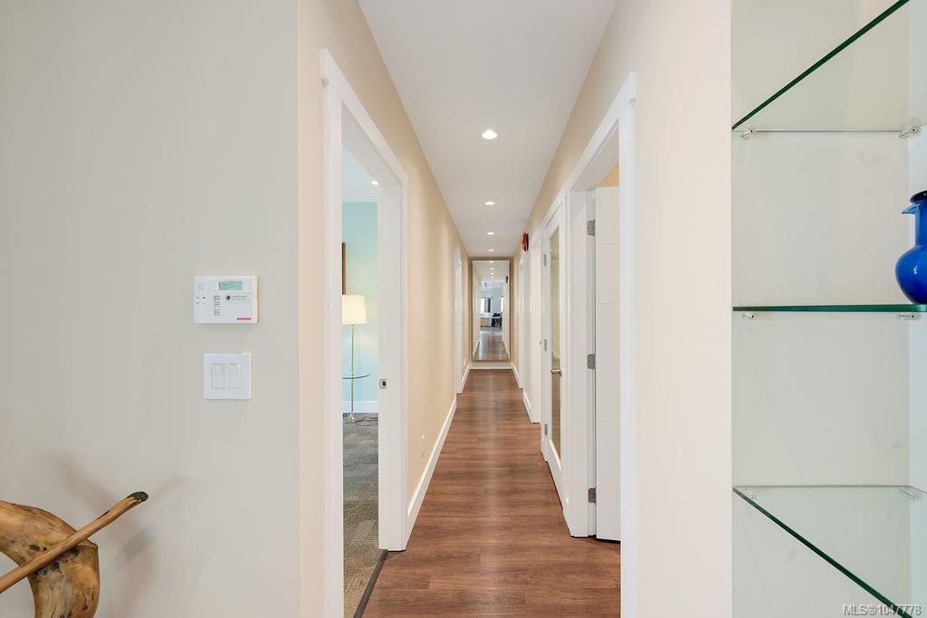 2245 JAMES WHITE Blvd #105