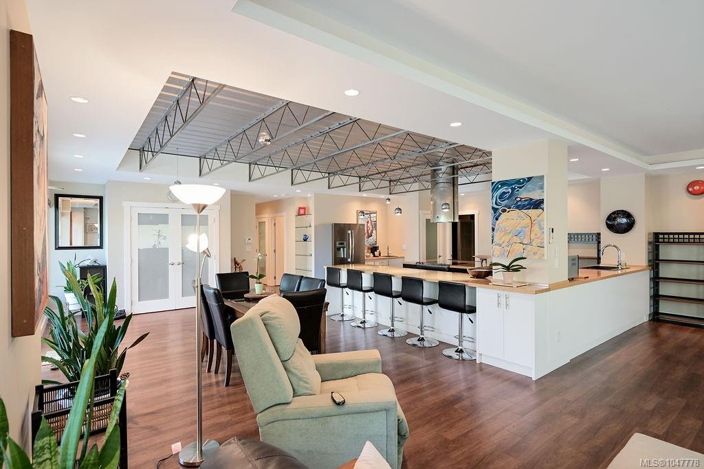 2245 JAMES WHITE Blvd #105