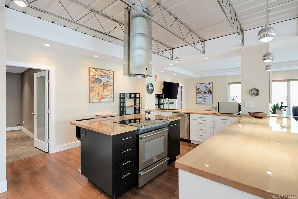 2245 JAMES WHITE Blvd #105