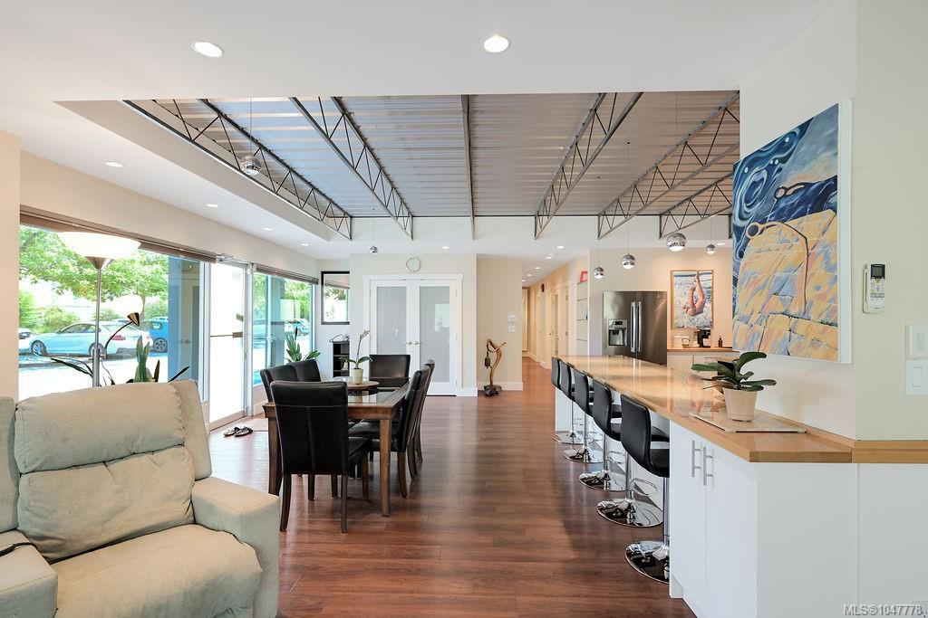 2245 JAMES WHITE Blvd #105