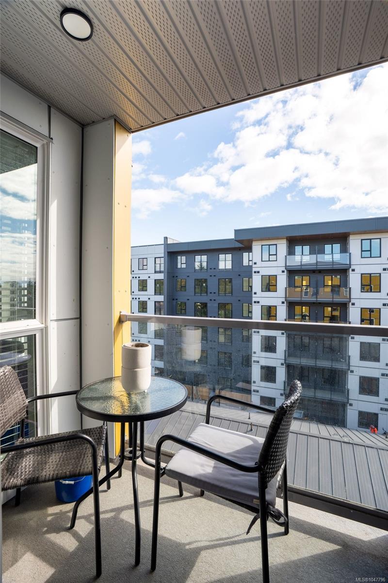 826 Esquimalt Rd Unit: #503