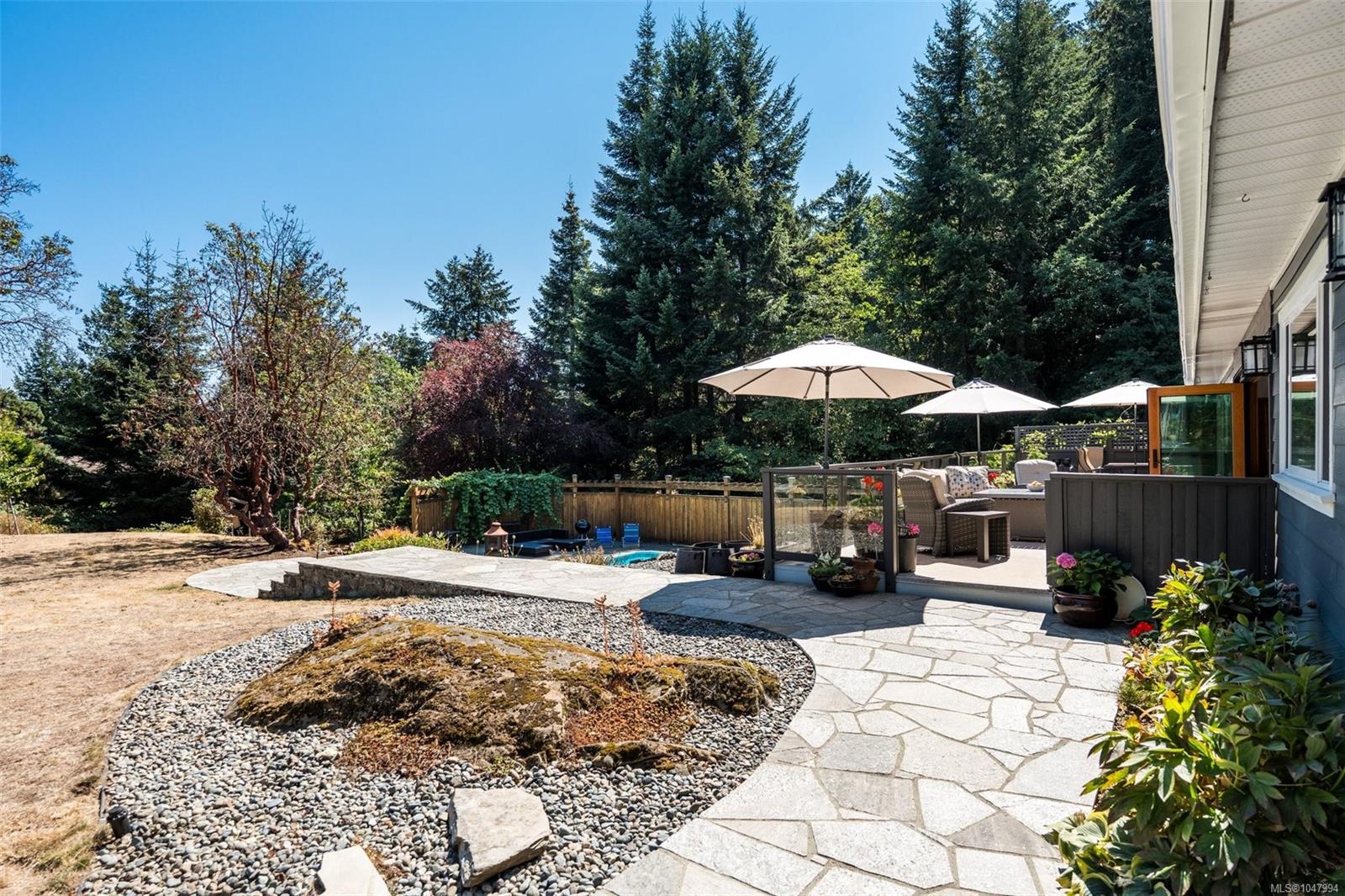 11357 Redbud Pl