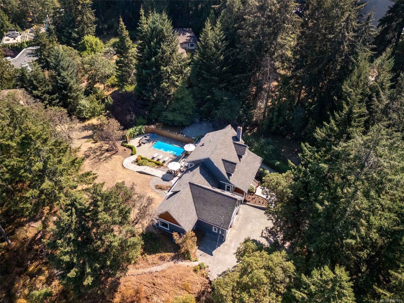 11357 Redbud Pl