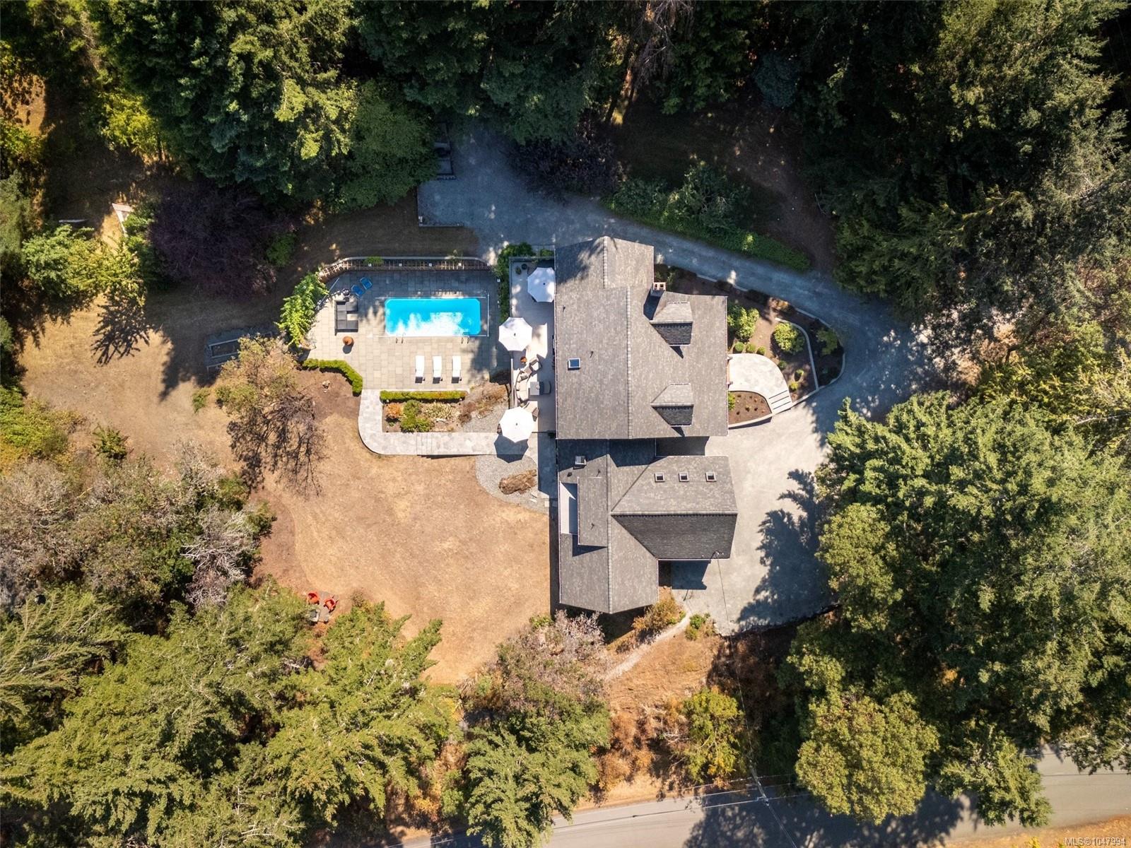 11357 Redbud Pl