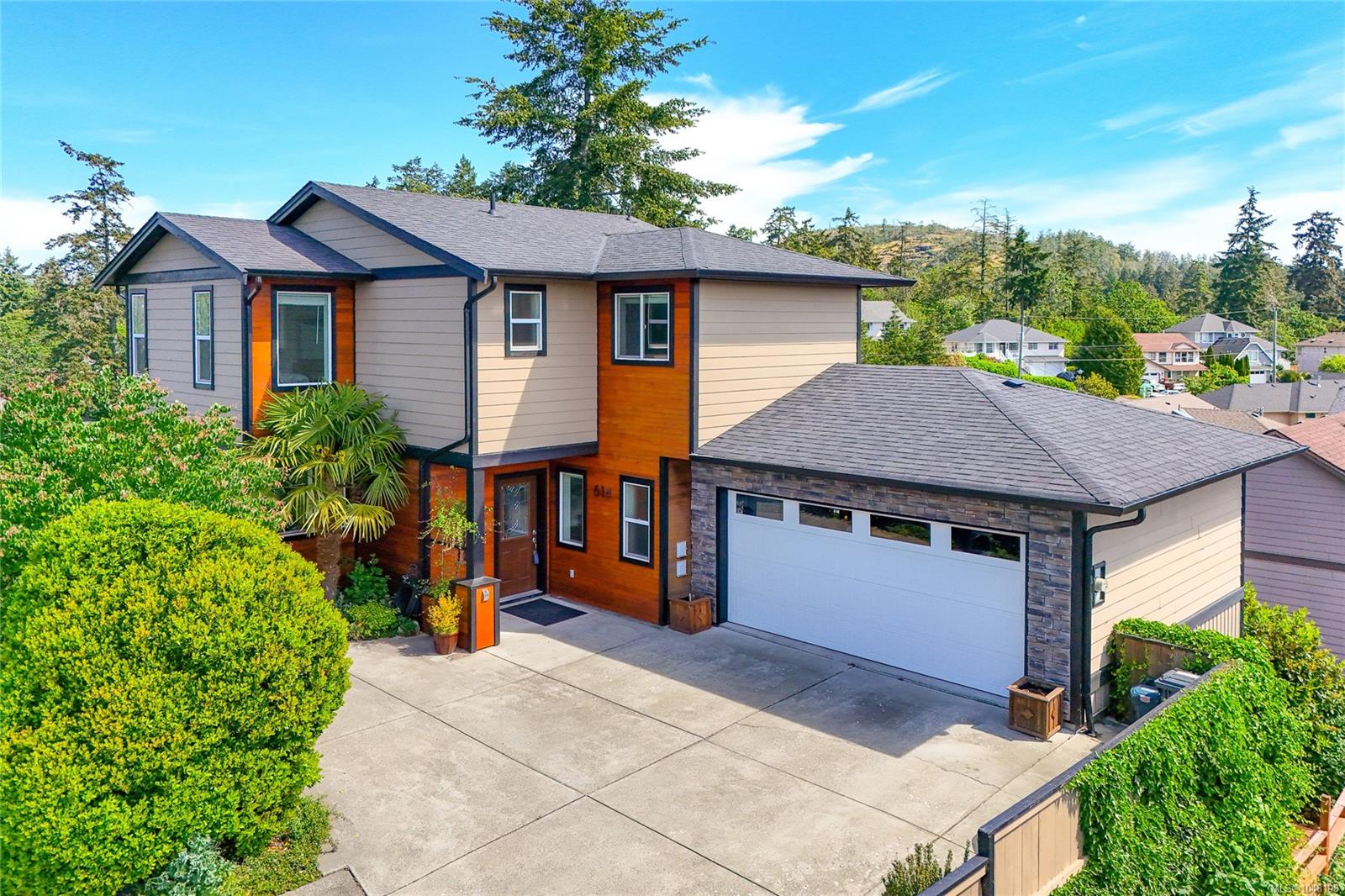 614 Cornerstone Close